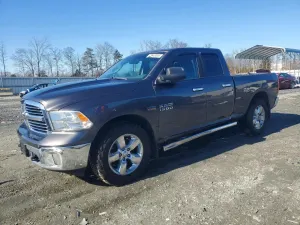 RAM 1500 5.7L 8 2015
