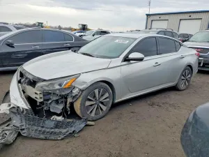 Nissan Altima SL 2.5L 4 2020