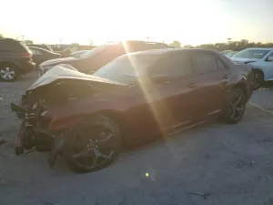 Chrysler 300 5.7L 8 2021