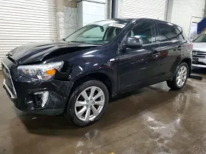 Mitsubishi Outlander SE 2.0L 4 2015