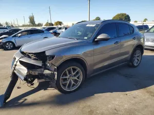 Alfa Romeo Stelvio 2.0L 4 2018