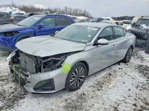 Nissan Altima SV 2.5L 4 2023