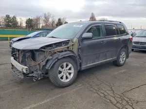 Toyota Highlander 3.5L 6 2013