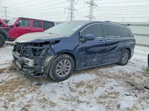 Toyota Sienna XLE 2.5L 4 2021