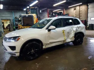 Volkswagen Touareg 3.6L 6 2015