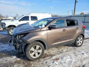 Kia Sportage BASE 2.4L 4 2013