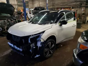 Nissan Rogue 2.5L 4 2021