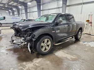 RAM 1500 SLT 5.7L 8 2014