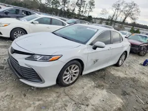 Toyota Camry LE 2.5L 4 2023