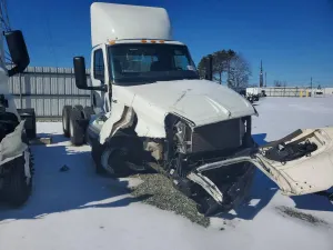 International LT Series 12.4L 6 2022