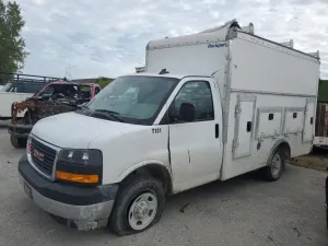 GMC Savana CUTAWAY G3500 4.3L 6 2023