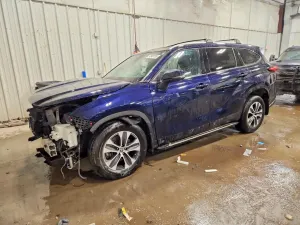 Toyota Highlander XLE 3.5L 6 2022