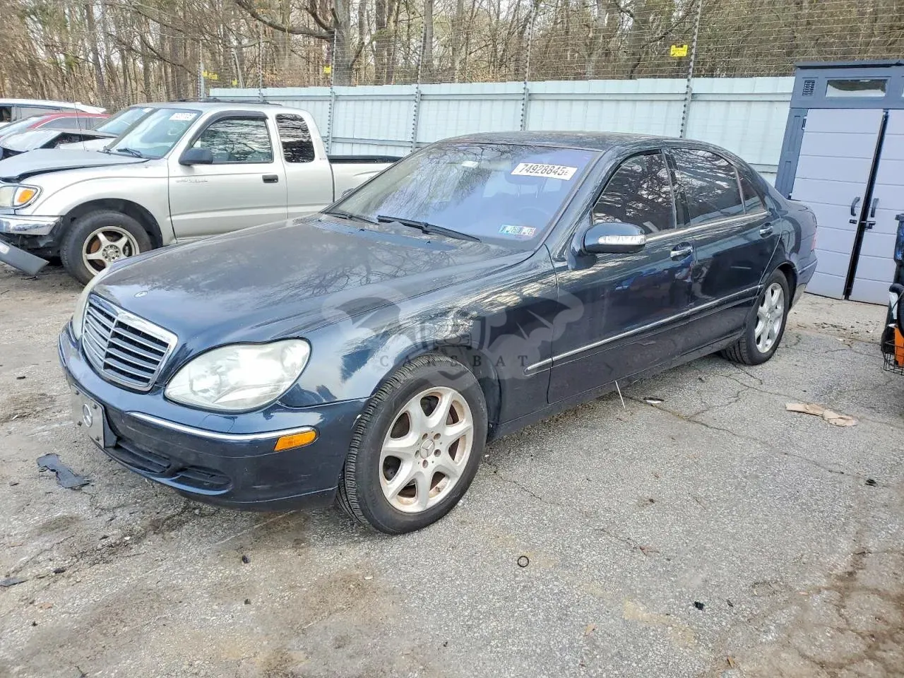 Mercedes-Benz 500 500 4MATIC 5.0L 8 2004