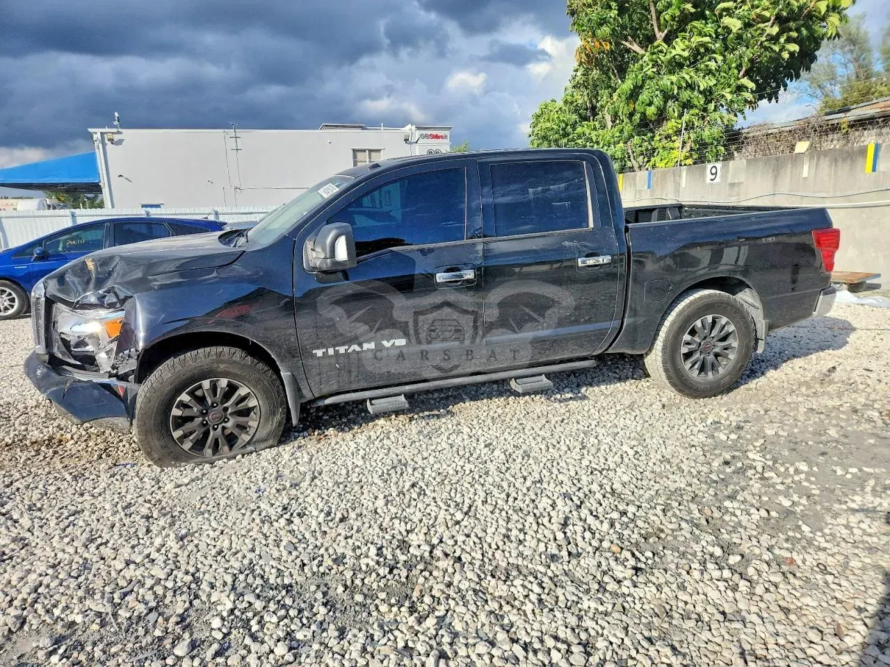 Nissan Titan SV 5.6L 8 2018