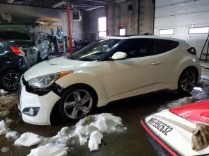 Hyundai Veloster 1.6L 4 2013
