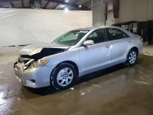 Toyota Camry BASE 2.5L 4 2010