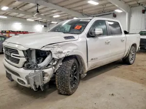 RAM 1500 5.7L 8 2021