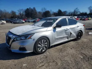 Nissan Altima 2.5L 4 2020
