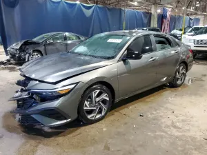 Hyundai Elantra SEL SPORT 2.0L 4 2025