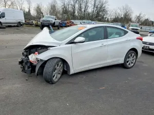 Hyundai Elantra 1.8L 4 2012