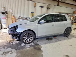 Volkswagen Golf 2.0L 4 2011