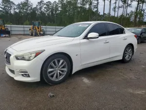 Infiniti Q50 3.7L 6 2015