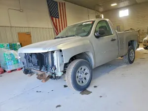 Chevrolet Silverado 1500 C1500 4.3L 6 2011