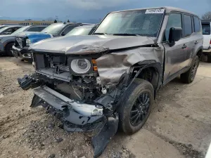 Toyota Land Cruiser BASE 2.4L 4 2025