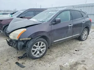 Nissan Rogue S 2.5L 4 2013