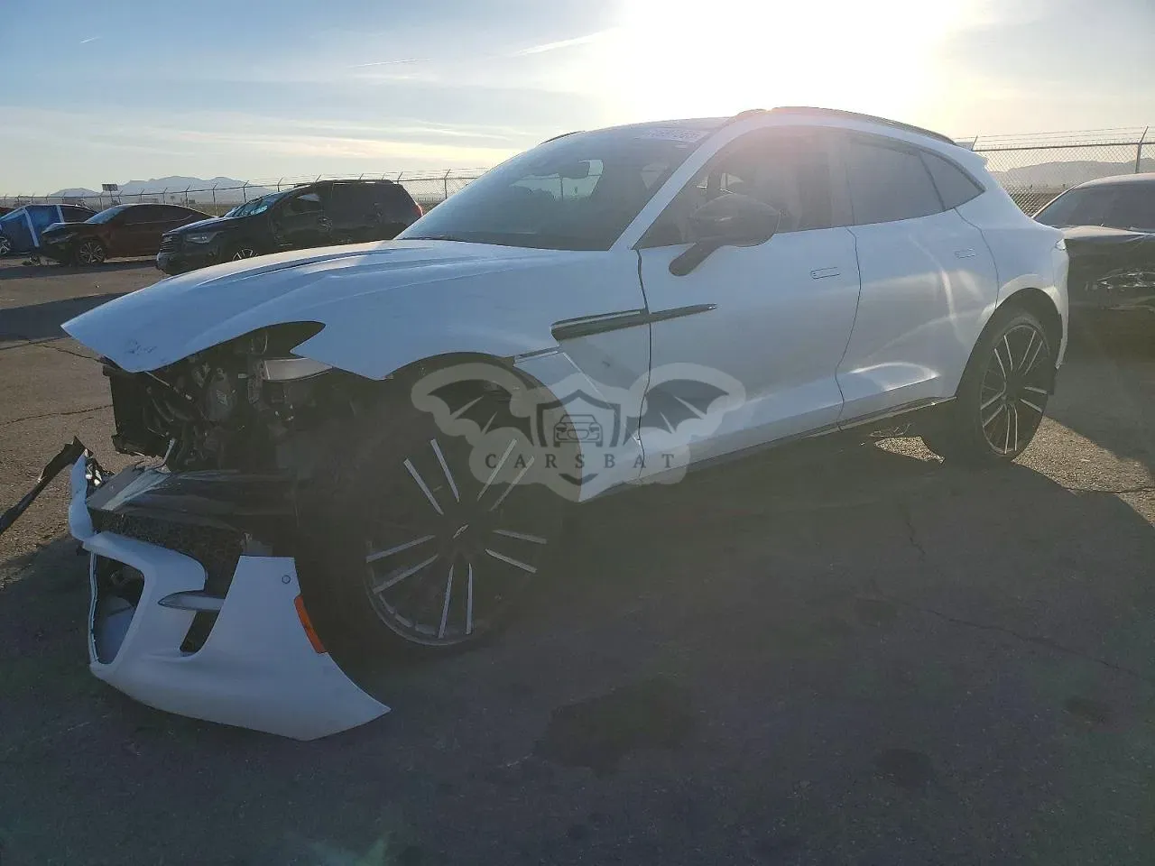 Aston Martin DBX 4.0L 8 2024