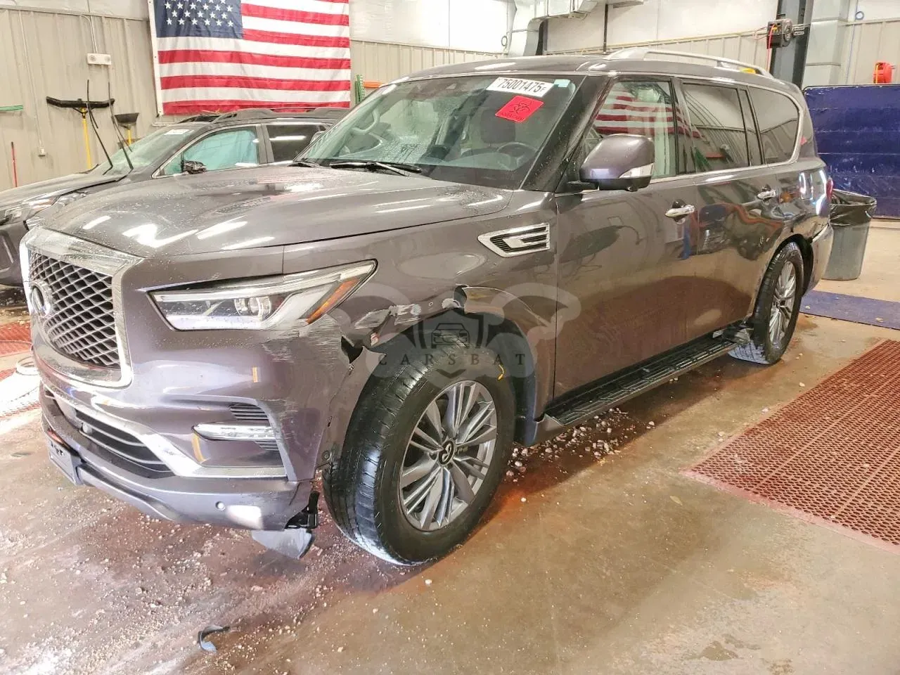 Infiniti QX80 LUXE 5.6L 8 2024