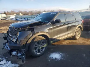 Ford Explorer XLT 2.3L 4 2022