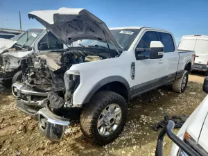 Ford F-250 SUPER DUTY 6.7L 8 2022