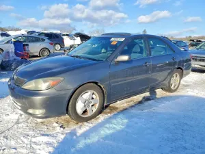 Toyota Camry LE 3.0L 6 2003