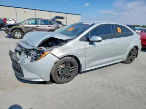 Toyota Corolla LE 2.0L 4 2025