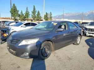 Toyota Camry BASE 2.5L 4 2011