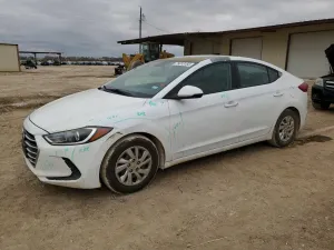 Hyundai Elantra SE 2.0L 4 2017