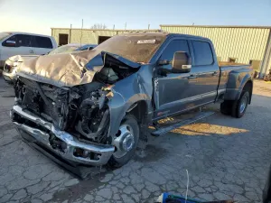 Ford F-350 SUPER DUTY 6.7L 8 2024