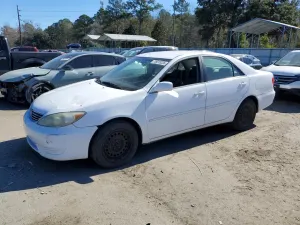 Toyota Camry LE 2.4L 4 2005