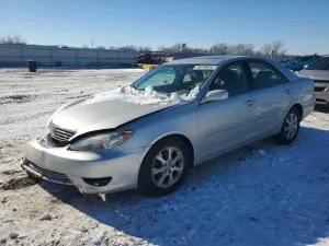 Toyota Camry LE 2.4L 4 2005