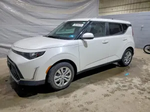 Kia Soul LX 2.0L 4 2023