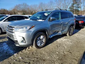 Toyota Highlander SE 3.5L 6 2018