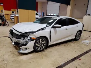 Honda Civic EX 2.0L 4 2018