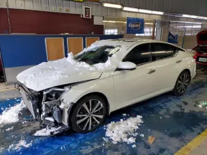 Nissan Altima PLATINUM 2.5L 4 2020
