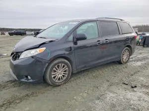 Toyota Sienna XLE 3.5L 6 2017
