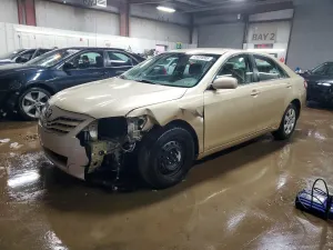 Toyota Camry BASE 2.5L 4 2010
