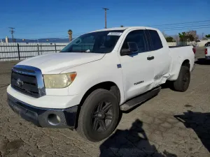 Toyota Tundra DOUBLE CAB SR5 4.6L 8 2010