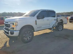 Ford F-250 SUPER DUTY 6.7L 8 2022