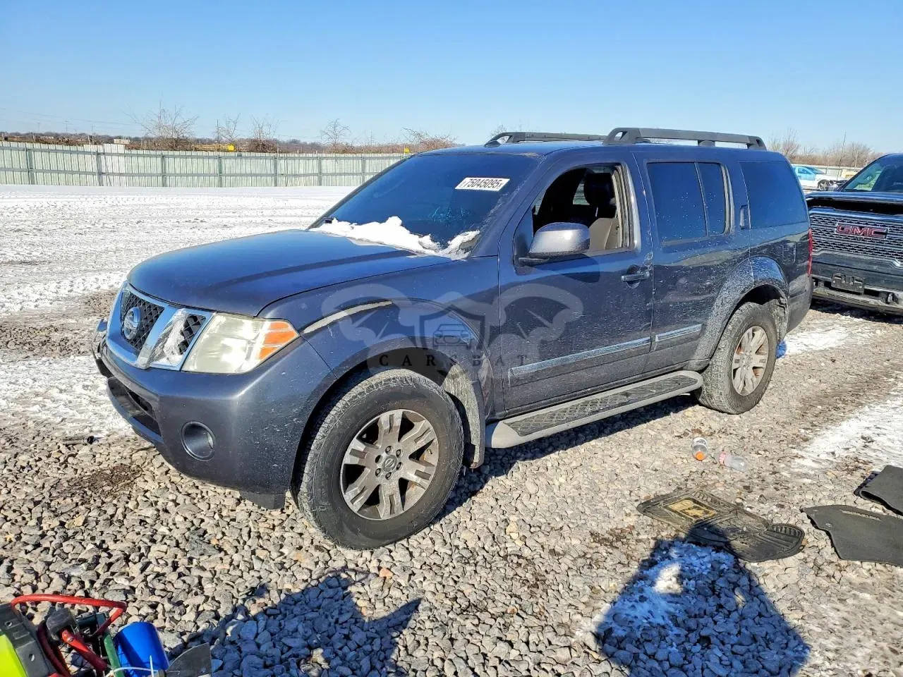 Nissan Pathfinder 4.0L 6 2011