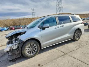 Toyota Sienna 2.5L 4 2024